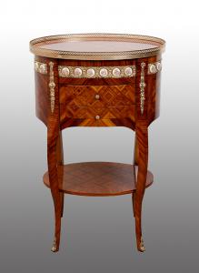 Comodino antico stile Napoleone III in legno esotico pregiato con innesti di placche in porcellane di Sevres. Francia XX secolo.