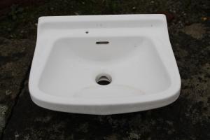 Lavandino in ceramica 