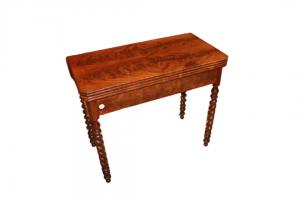 Mesa de jogo estilo Diretório em madeira de Mogno Louro