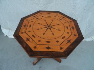 Tavolino da salotto in acero intarsiato amaranto Carlo X 1820 francese