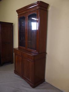 English mahogany two-body bookcase, 19th century. Dimensions: L122xP52xH238 cm