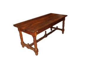 Tavolo rustico francese del 1800 in legno di noce