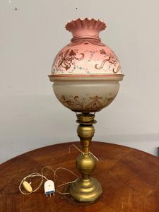 Antique Victorian oil lamp in bronze and painted glass, 19th century, 62x30cm.