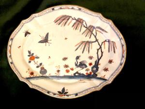 Majolica plate with 'ostrich' decoration. Felice Clerici Manufacture. Milan.
