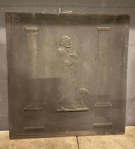 P119 - Piastra raffigurante il filosofo Diogene, in ghisa, epoca '800, misure cm L 64 x H 67