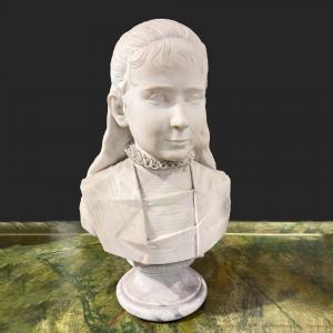 Marble bust, 'Young Girl', 19th century
