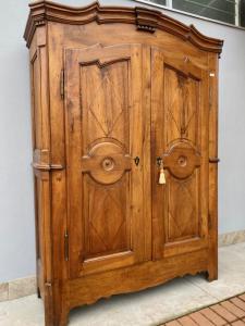 Walnut Arched Wardrobe with 2 Doors - Restored (work in progress)_car 3038