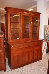 Edwardian English sideboard with glass display case from the late 1800s, early 1900s