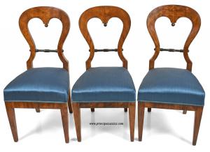  Vienna, 1815 -20 c.a Rara serie di tre  sedie del primo Biedermeier viennese dei designers. Associabili ad altre 5 molto simili