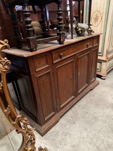 Credenza in noce bolognese 1,70 m per 56 × 1,12 m di altezza