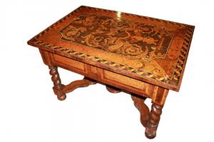 Precious Italian Living Room Table from the 1800s, richly inlaid