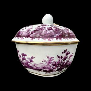 Porcelain sugar bowl with 'red landscape' decoration, Doccia Ginori Manufacture, second period (Lorenzo Ginori).