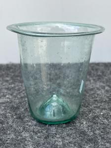 Vasetto in vetro soffiato leggero da farmacia.Modena