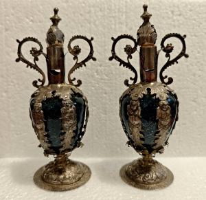 Pair of ampoules