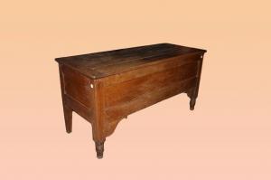 Walnut flour storage chest from the early 1800s