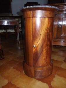 COMODINO A CILINDRO IN PIUMA DI NOCE STILE IMPERO EPOCA 800 RESTAURATO  cm diametro 40xH 72