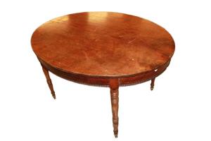 Mesa oval extensível Luís Filipe em mogno