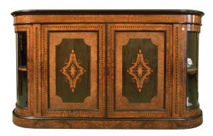Antikes französisches Servante-Sideboard aus dem 19. Jahrhundert aus Nussbaum mit zwei Türen