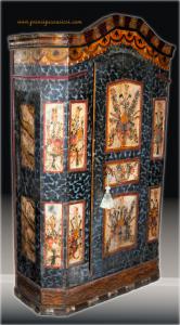 Magnificent 18th-century painted wardrobe with a marbled background.