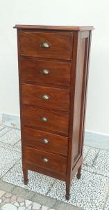 Gaveteiro antigo, móvel de gavetas. 52l x 37p x 145a