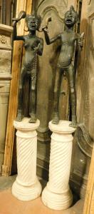  DARS657 - Coppia di statue in legno, epoca '800, misura cm L 35 x H 104  