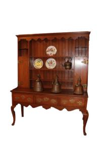 Credenza Piattaia inglese di fine 1700 inizio 1800 stile Queen Anne in legno di rovere