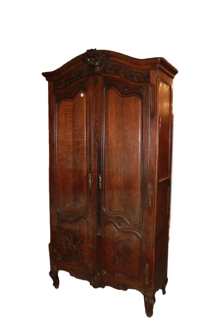 Pequeno armário francês de 1800 em carvalho, estilo provençal.