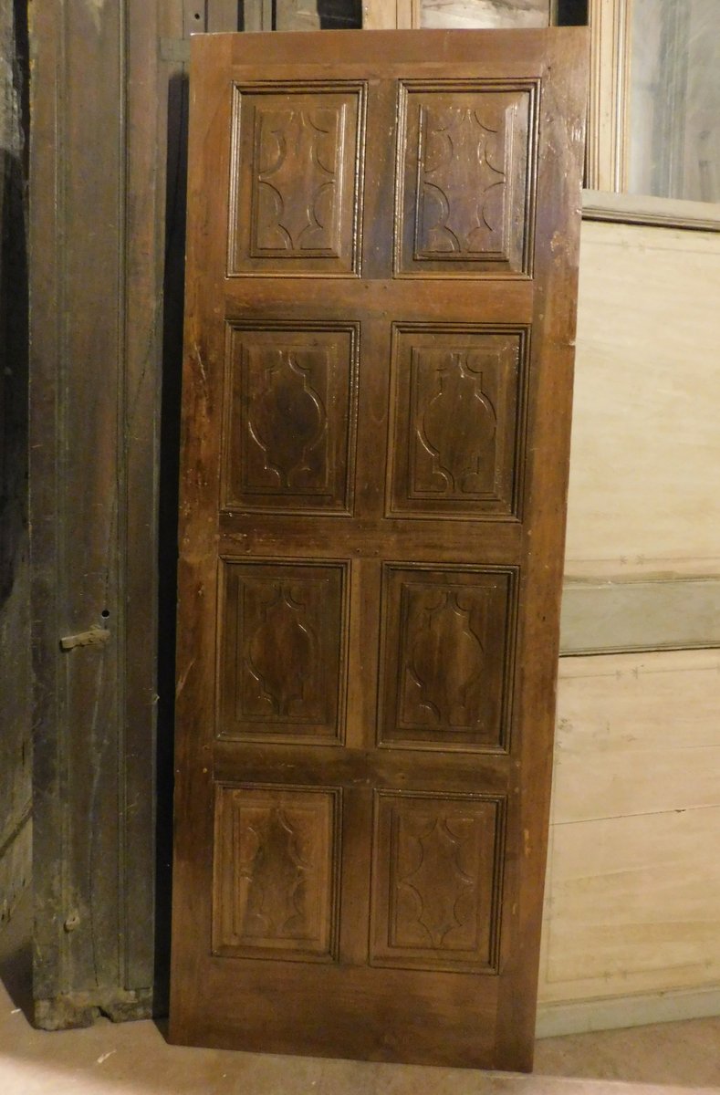 pti675 - porta in noce restaurata, epoca '700, misura cm l 80 x h 217 x sp. 3 