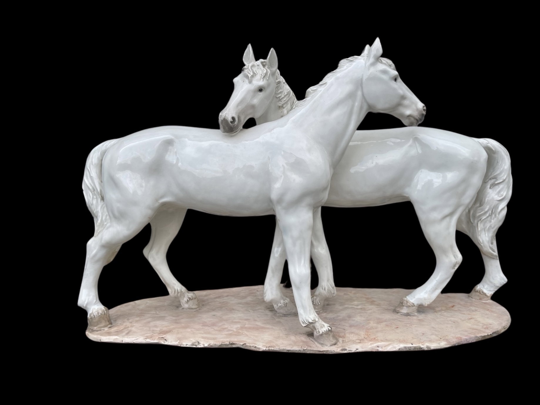 Escultura en cerámica con base que representa una pareja de caballos. Manufactura Mollica. Nápoles.