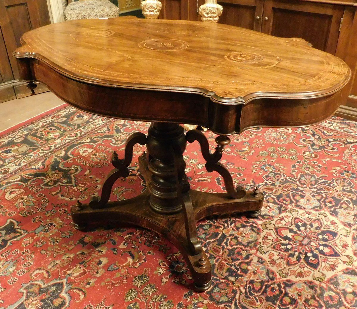 tav250 - petite table piémontaise en noyer, 1840, cm L 120 x H 80 x P 78