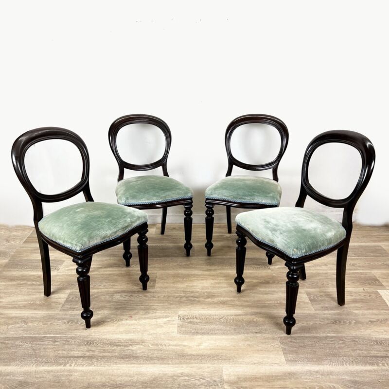Set di 4 Sedie antiche in mogano scuro stile 800 inglese