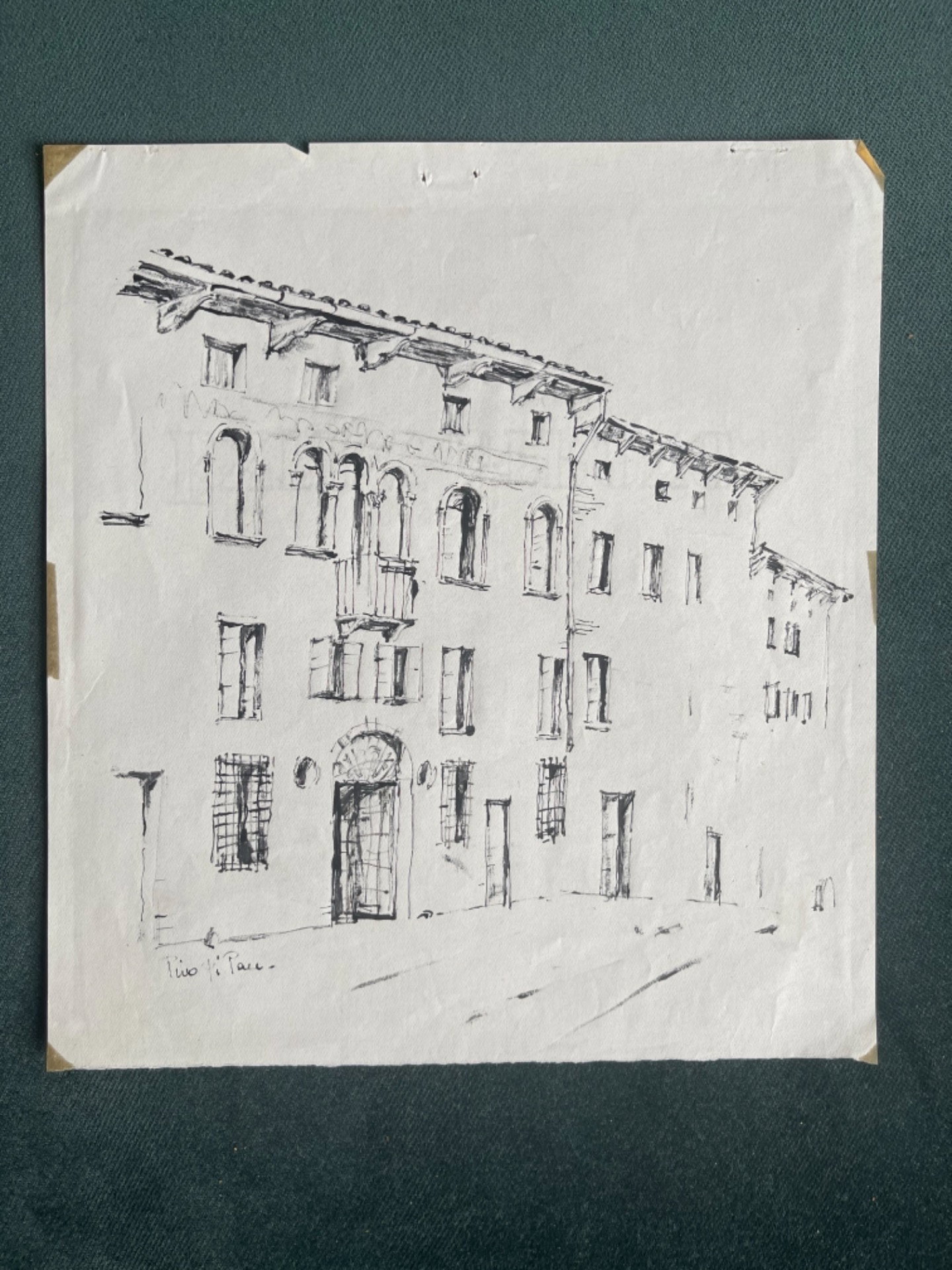 Siete (de trece) dibujos arquitectónicos en tinta china. Firma: Pino di Pace.