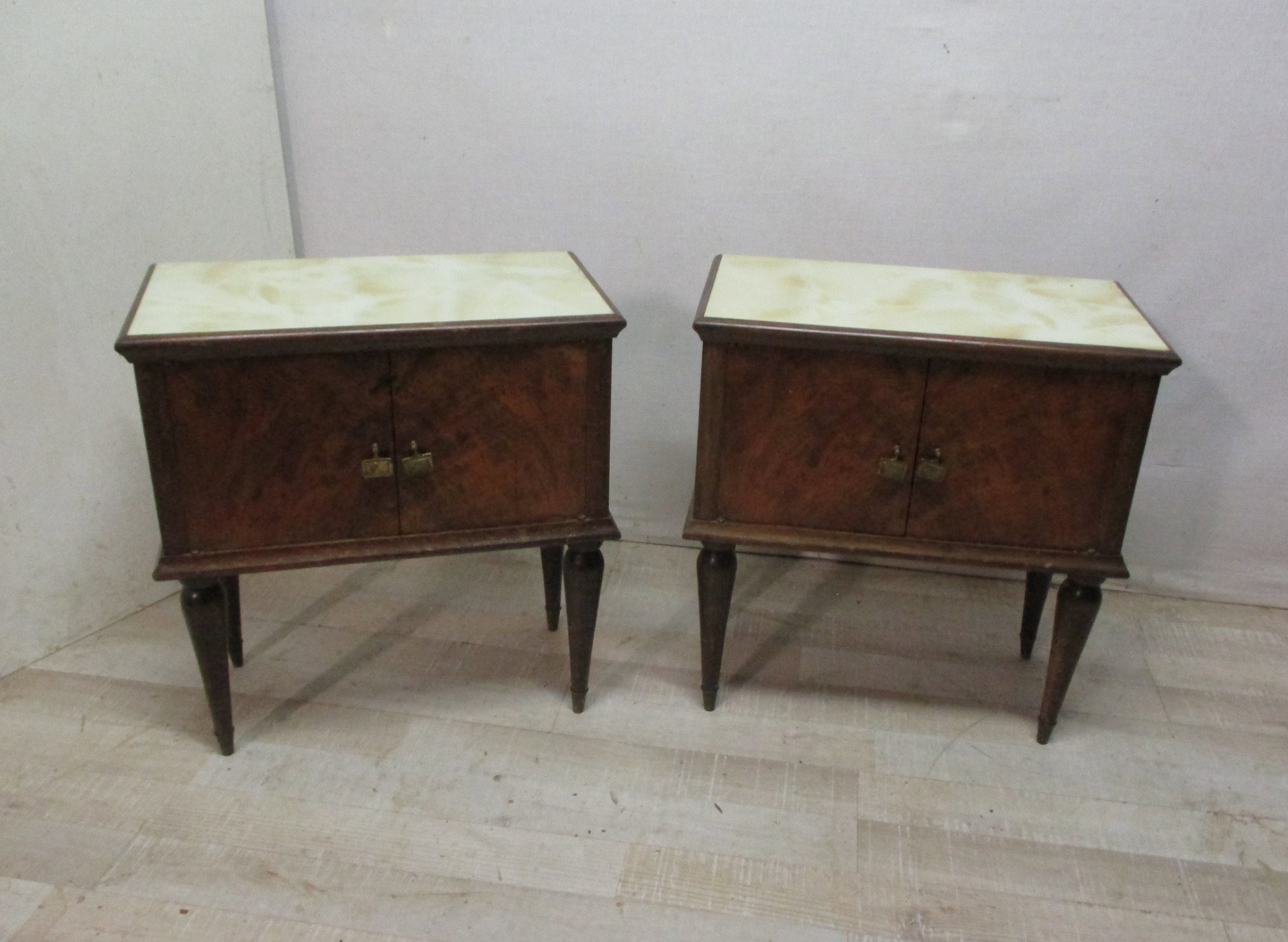Coppia comodini vintage in noce - anni 50 60 - modernariato - piano finto onice