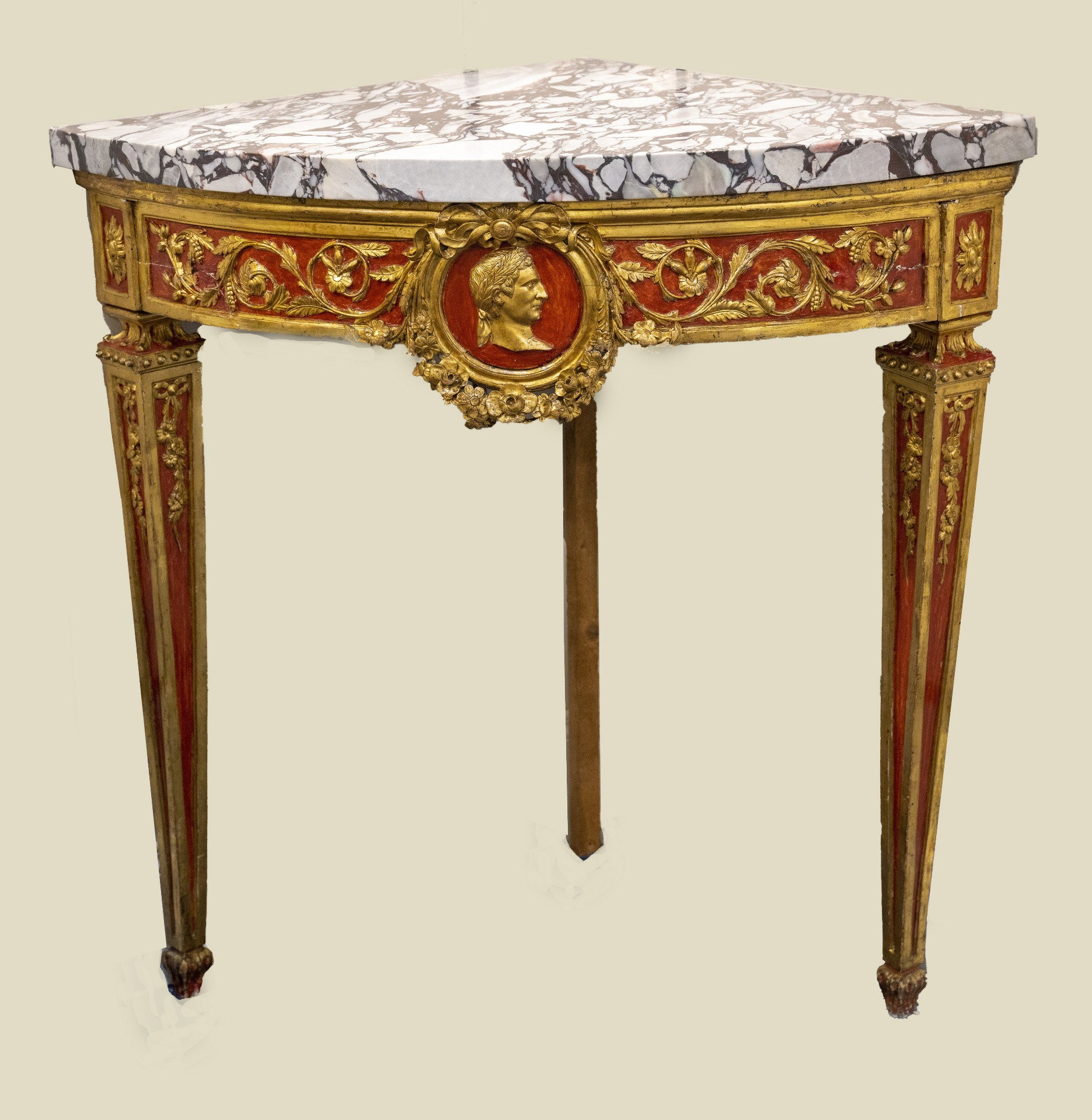 Pair of Louis XVI corner consoles in finely lacquered red and gold wood, Tuscany, last quarter of the 18th century