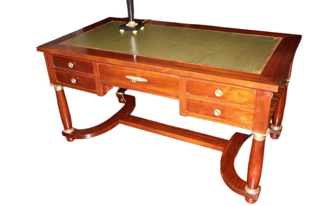 Französischer Schreibtisch im Empire-Stil aus Mahagoni mit Lederplatte aus dem frühen 20. Jahrhundert