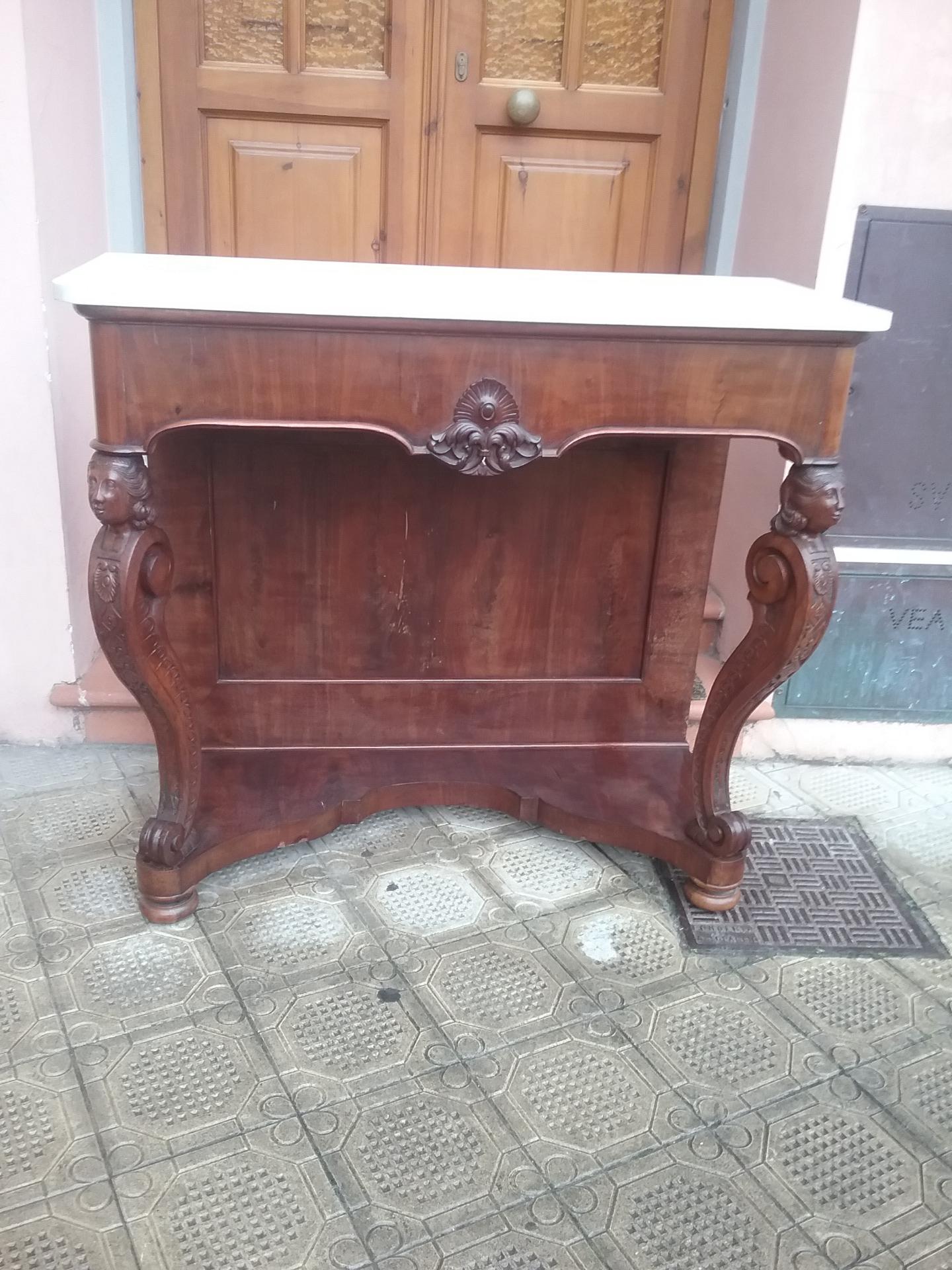 Consoles en noyer marbre blanc de Carrare avec cariatides lucchese l110xp50xh102 garantie termes de la loi