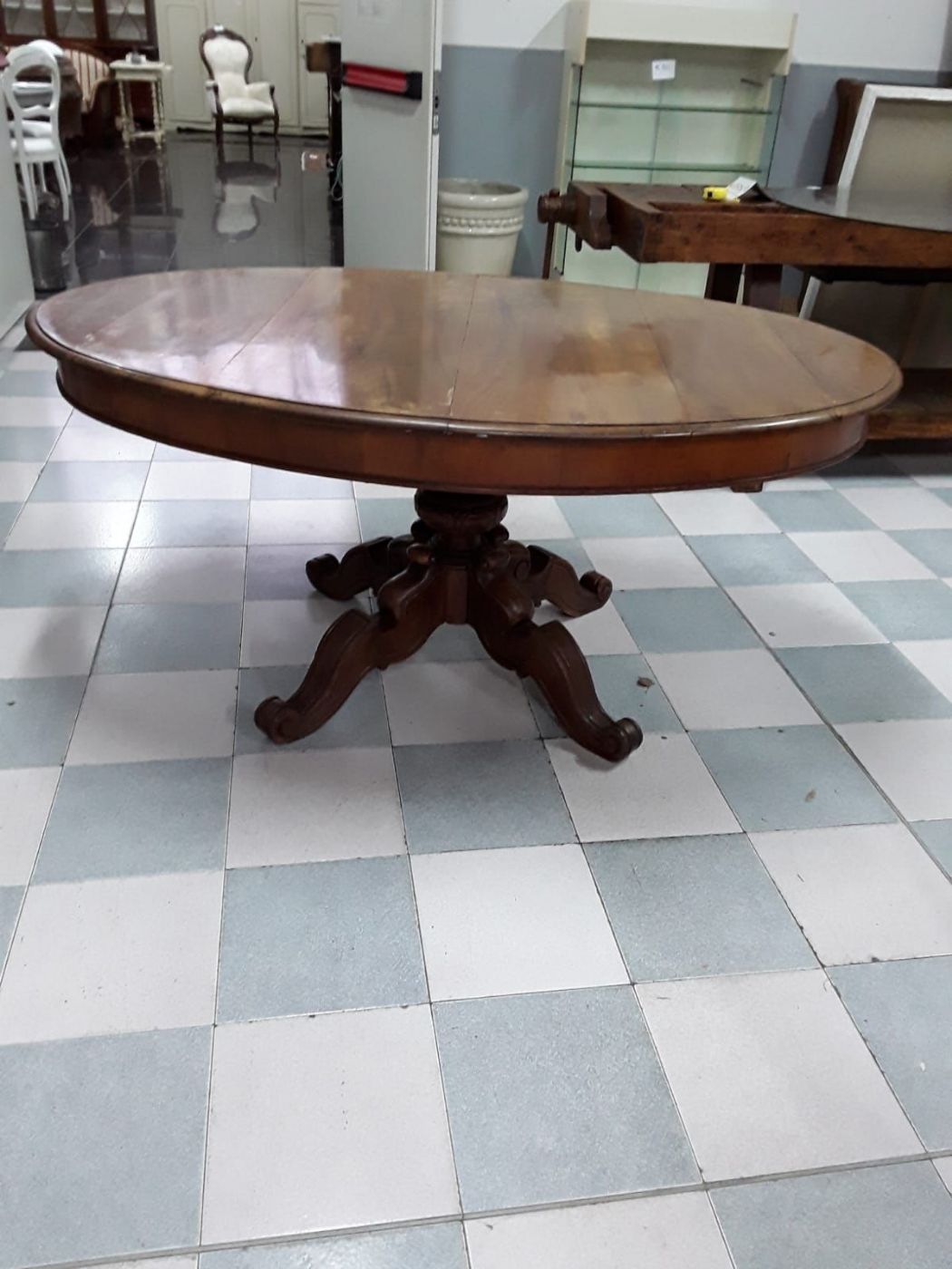 Table ovale toscane en noyer, pied central 170x118, garantie légale