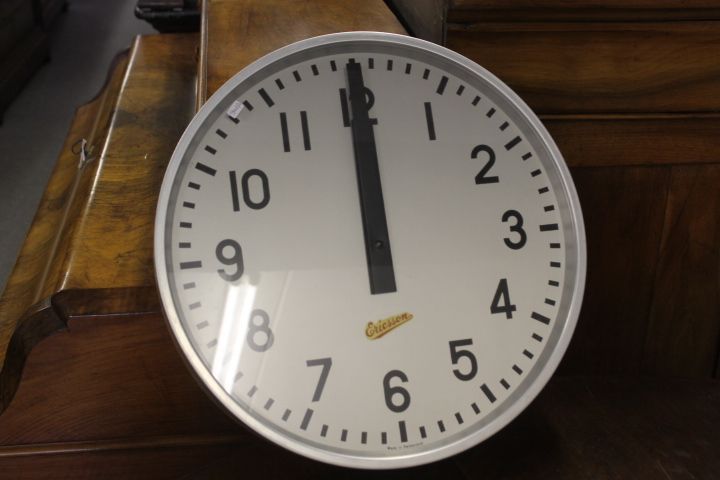 Horloge Ericsonn industrielle, STAZIONE années 60, couleur acier et vert! Vieux vintage.