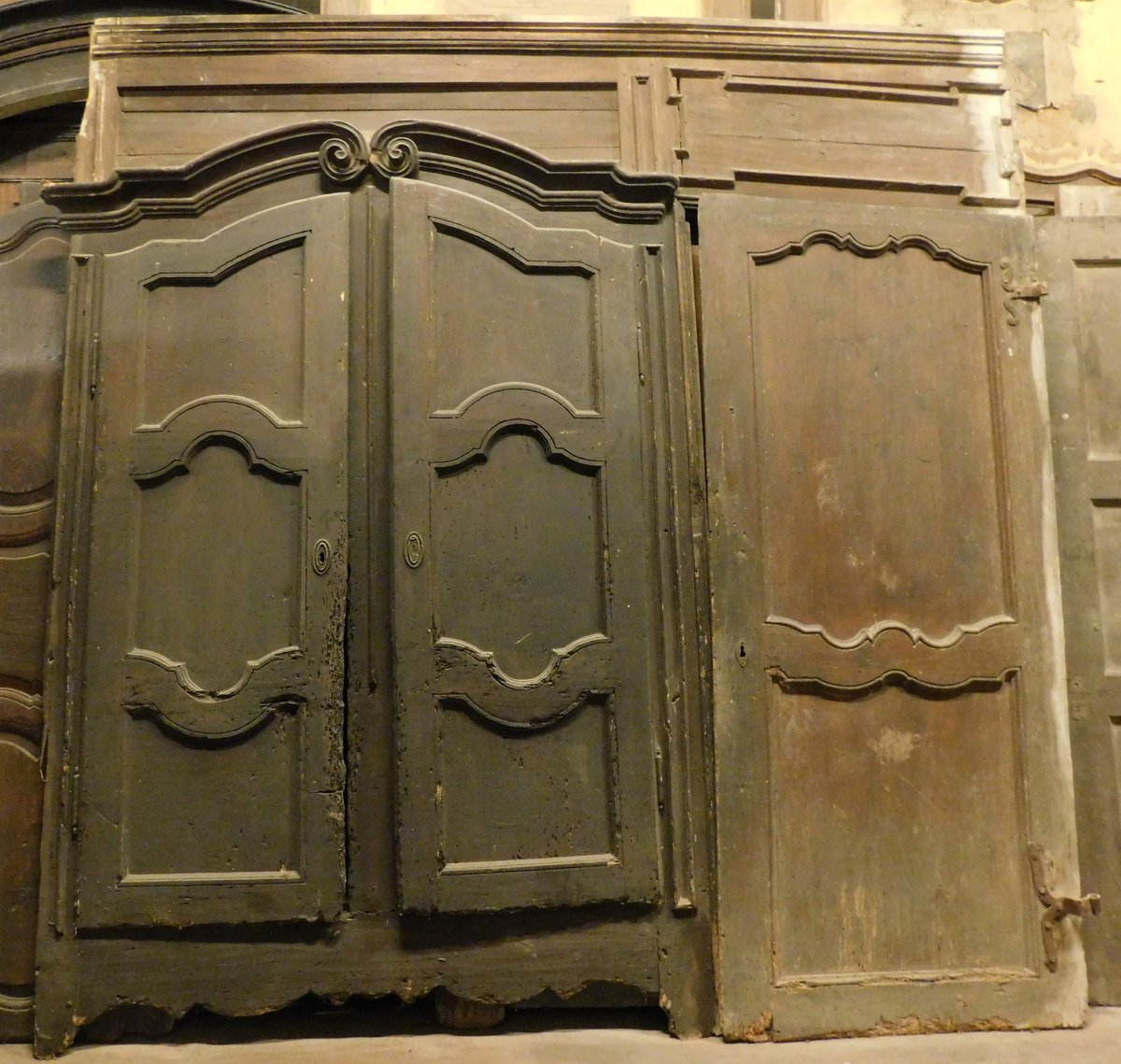 darb195 - boiserie murale, époque XVIIIe siècle, dimensions 245 cm de largeur x 250 cm de hauteur