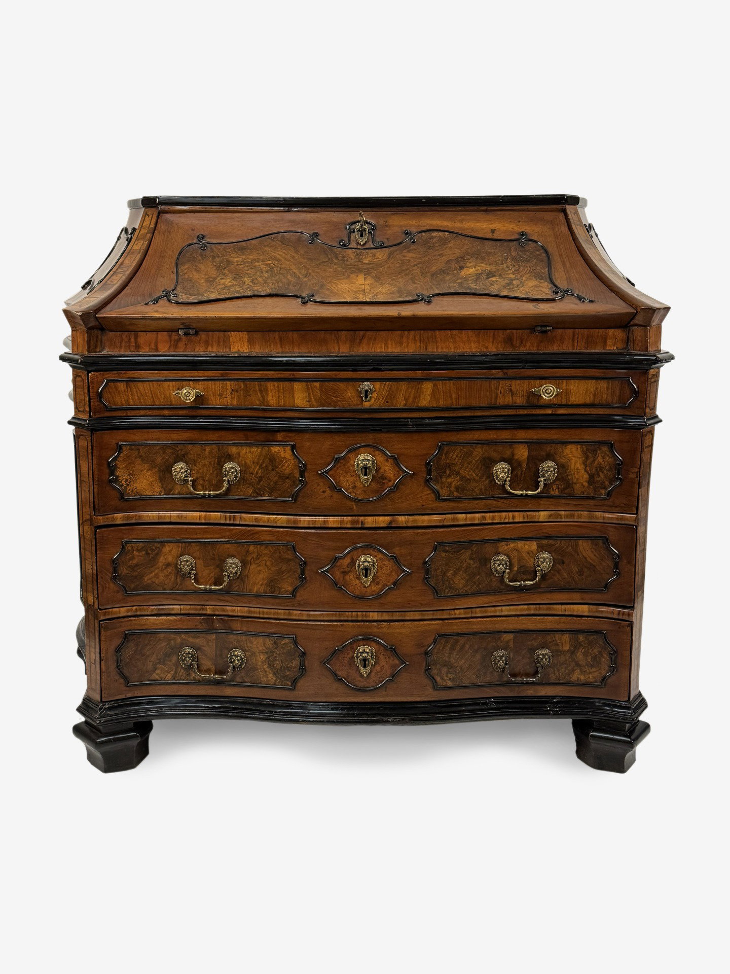 Sekretärschrank mit Klappe, Nussbaum- und Nusswurzelfurnier, Lombardei, Mitte des 18. Jahrhunderts