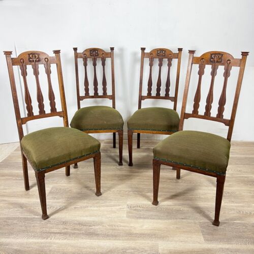 Conjunto de quatro cadeiras antigas em estilo Art Nouveau dos anos 30