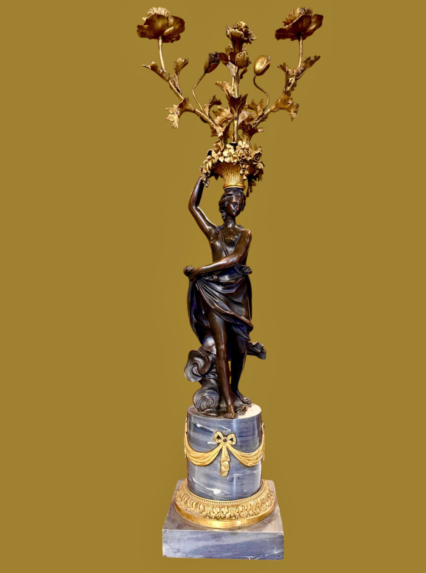 Copia di Candelabri in Bronzo a pattina scura e bronzo dorato