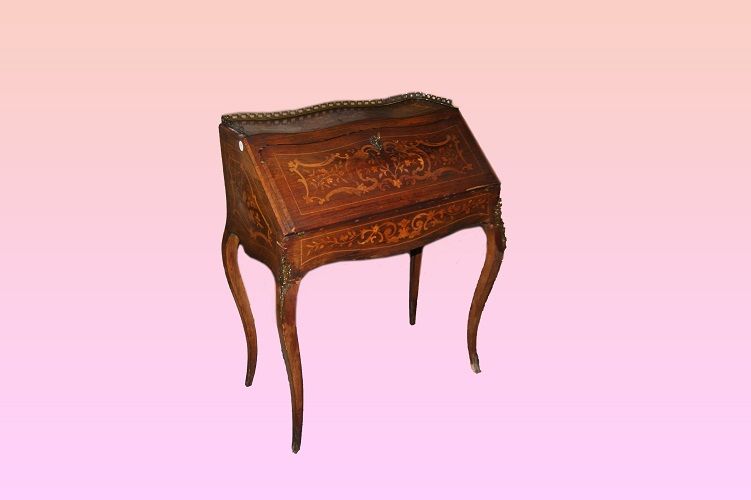 Ribaltina francese del 1800 stile Luigi XV mossa con intarsi floreali