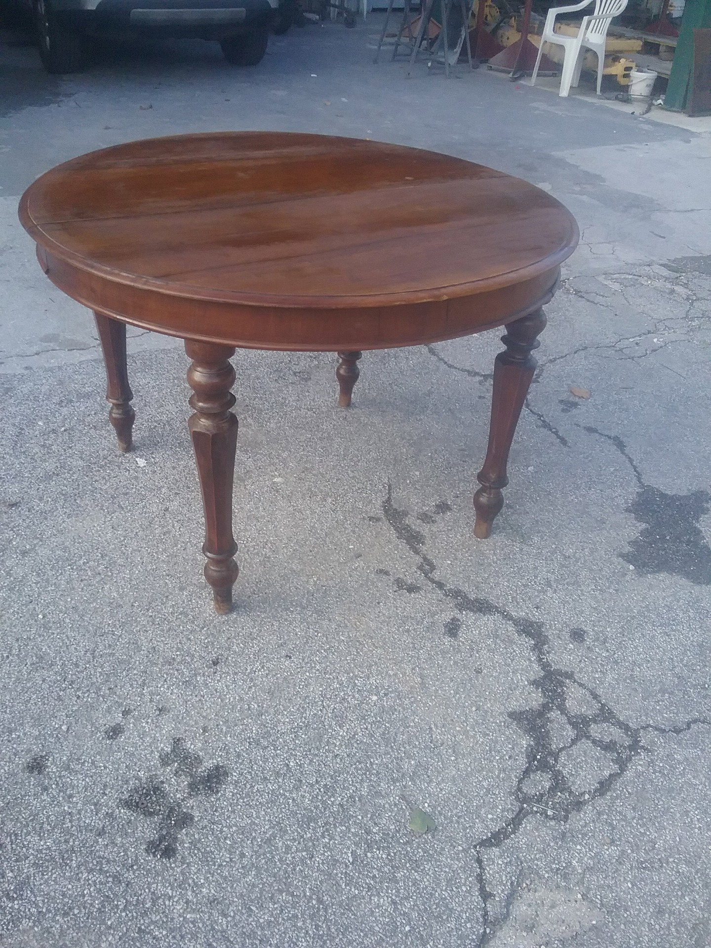 Table ronde en noyer lombard extensible l 120xh79x étendu 210 pieds à facettes garantie termes de la loi