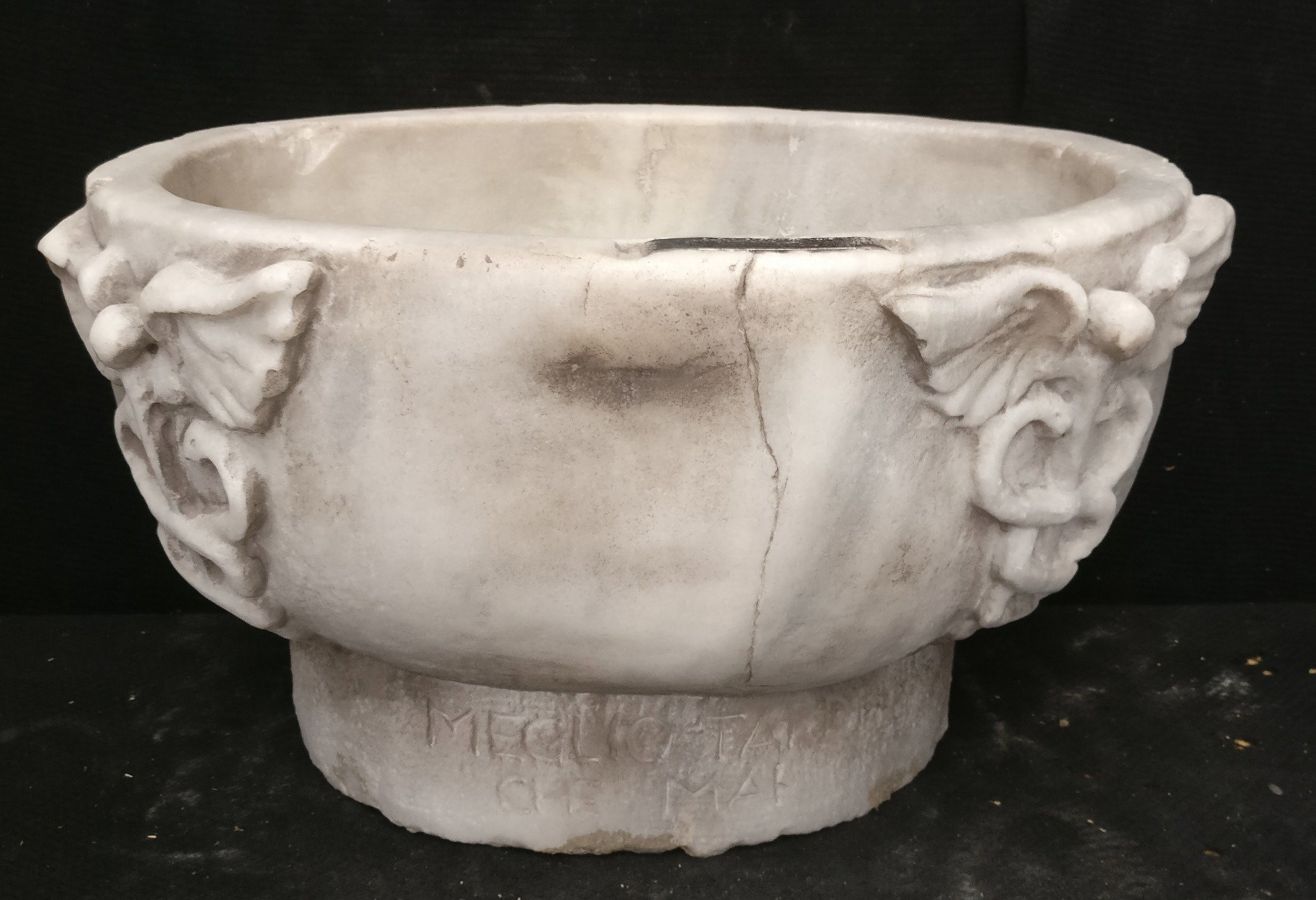 Elegante Lavandino/Mortaio veneziano - 50 x 40 x H 30 cm - Marmo Marmara - fine 19° secolo - Venezia