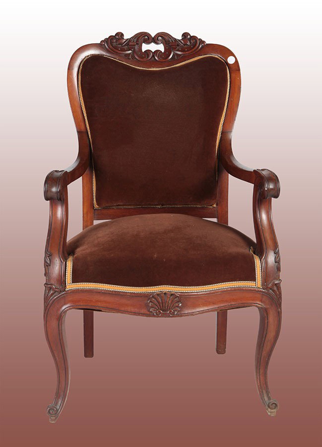 Ensemble de 4 fauteuils français de style Louis-Philippe en acajou, datant du XIXe siècle.