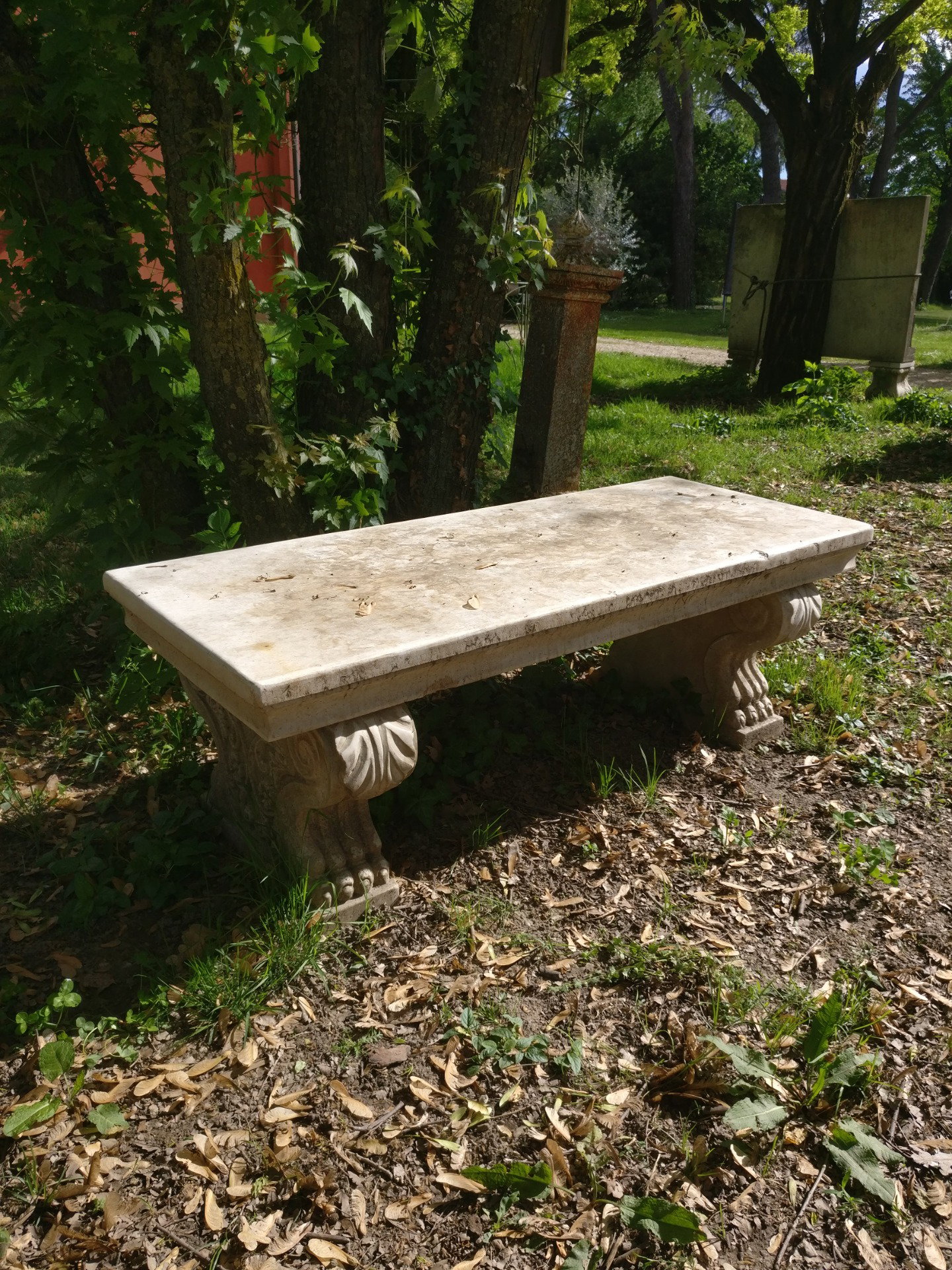 Coppia di Panchine in marmo Botticino - Fine '800/inizio '900 - Venezia - 149 x 61 cm