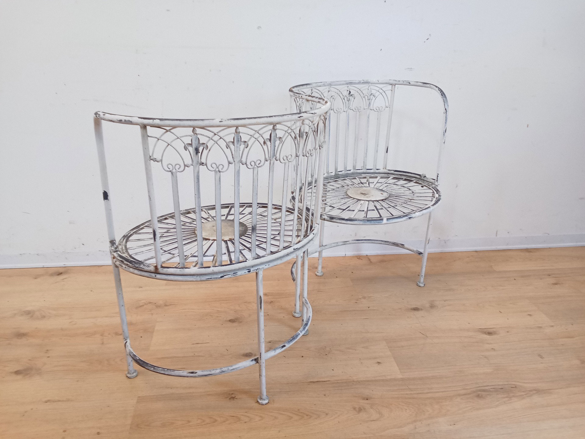 Wrought iron garden bench "tète a tète" - bench - mid-20th century