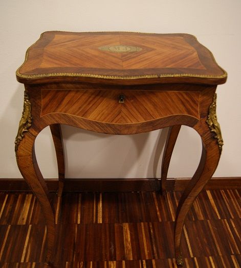 Antike französische Toilettentisch aus dem 19. Jahrhundert im Louis-XV-Stil aus Palisanderholz