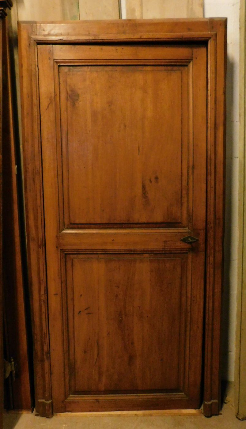 pti584 Lärchenholztür mit Rahmen, Maße: H 209 cm x maximale Breite 105 cm